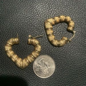 10 kilates. Heart earrings